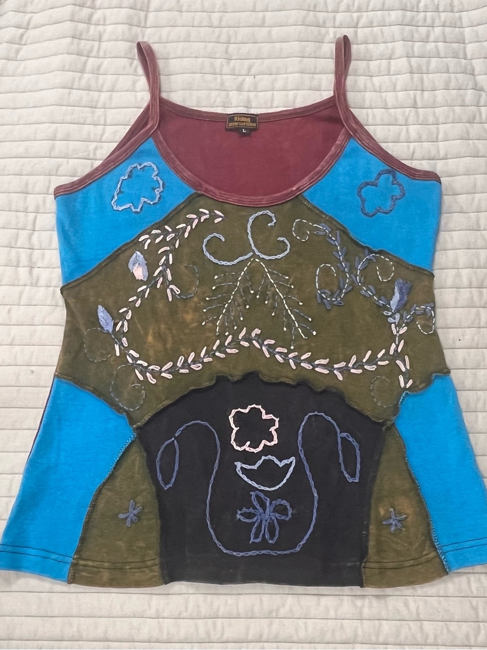 Vintage-Inspired Boho
Patchwork Embroidered Tank Top In Blue/Olive size L